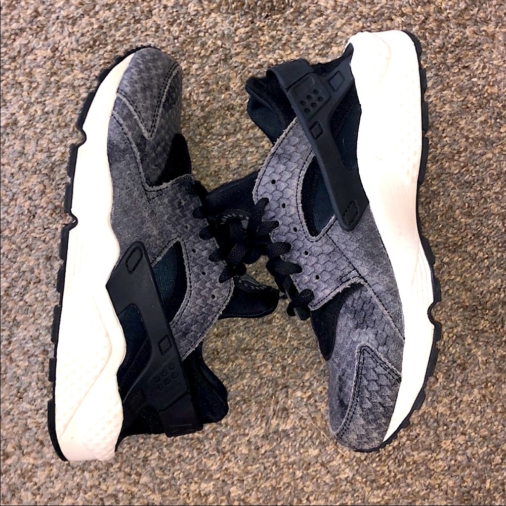 Snakeskin Nike Huarache